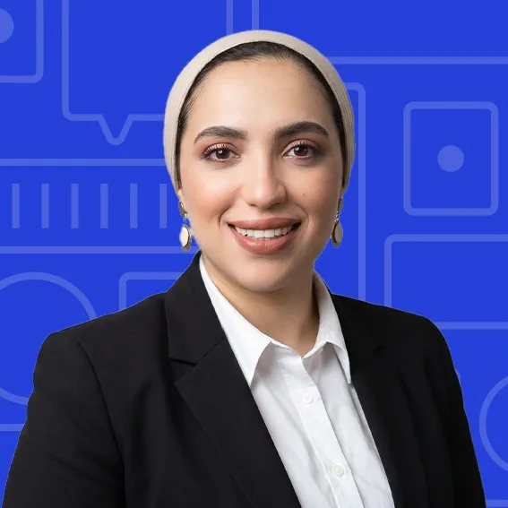 سارة المولى