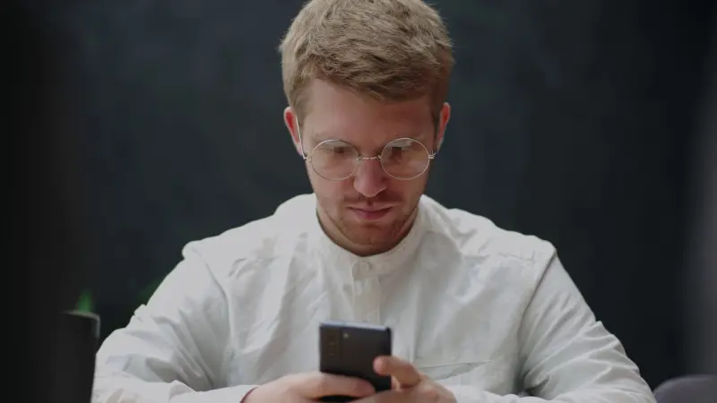 "الإرهاق الرقمي" مرض جديد يعاني منه ثلث البشر