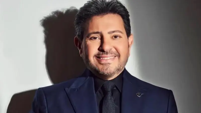 هل أوقف المرض مشروع هاني شاكر الغنائي الجديد؟