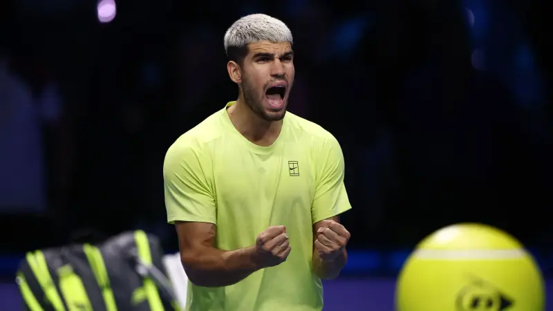 بطولة ATP الختامية - ألكاراز يضرب موعدا مع سينر في النهائي بعد اجتياز أوجيه ألياسيم