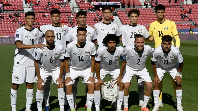 القنوات الناقلة لمباراة مصر ضد تشيلي في كأس العالم للشباب 2025 مع الموعد والتشكيلة