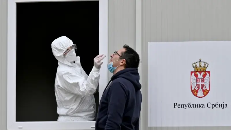 متحور جديد يغزو العالم.. أعراض وخطورة سلالة كورونا الجديدة