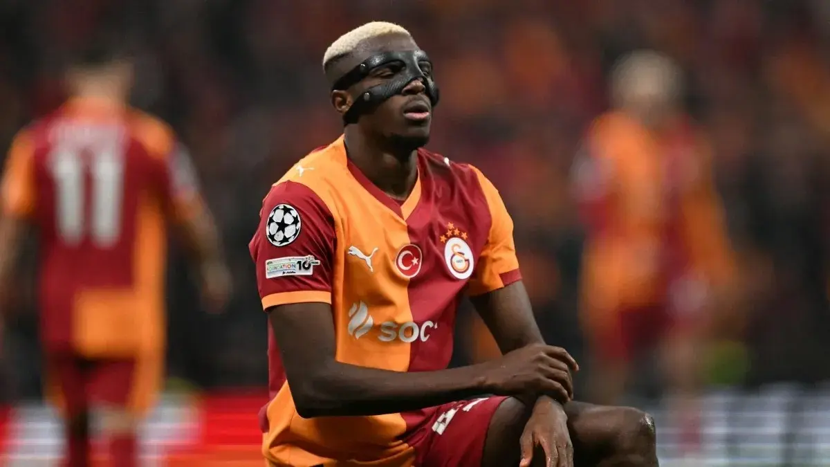 غلطة سراي يرفض بيع أوسيمين للهلال السعودي (أ ف ب) غلطة سراي يرفض بيع أوسيمين للهلال السعودي (أ ف ب)