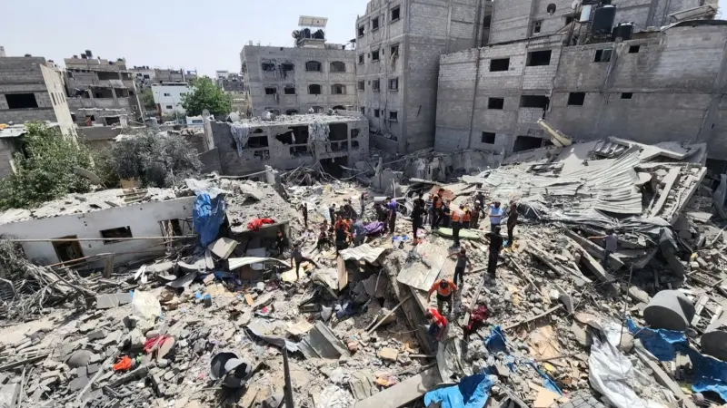 بعد حصار 4 أيام.. القوات الإسرائيلية تقتحم مستشفى العودة في غزة