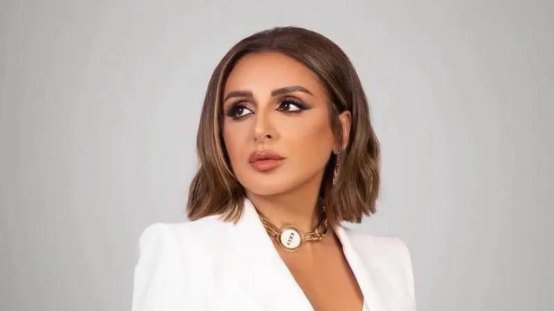 آخر تطورات حالة أنغام الصحية.. محمود سعد يحمل بشرى سارة للجمهور