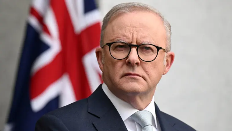 فيديو - السفير الأسترالي يغادر إيران.. ما التفاصيل؟