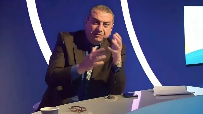 رحيل المعلق الرياضي إياد ناصر.. ذكريات مميزة في مسيرة أشهر أصوات كرة القدم السورية