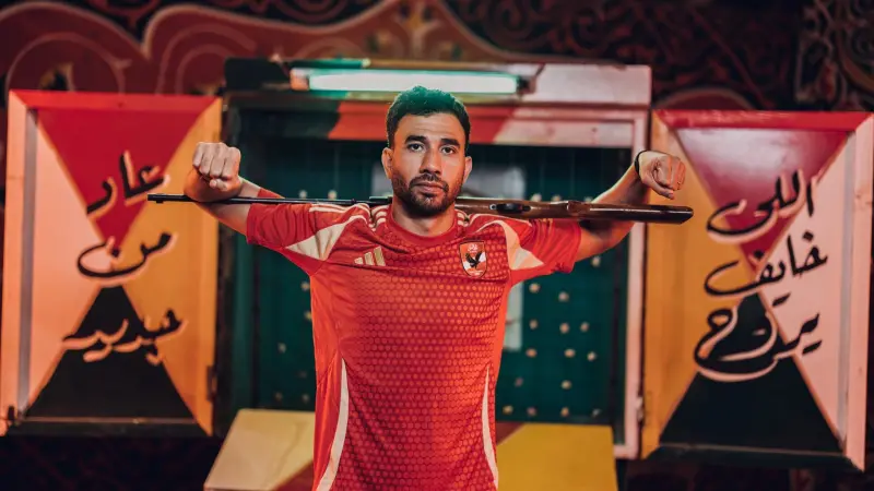 فيديو - "تريزيغيه" يعود إلى الأهلي المصري رسميا