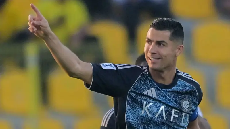 فيديو - كيف سجل كريستيانو رونالدو الهدف 969 في مسيرته؟