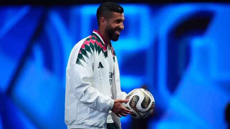 كأس العالم للأندية لدوري الملوك - مساعد الفوزان يسجل ركلة جزاء خلال خسارة فريق فواز