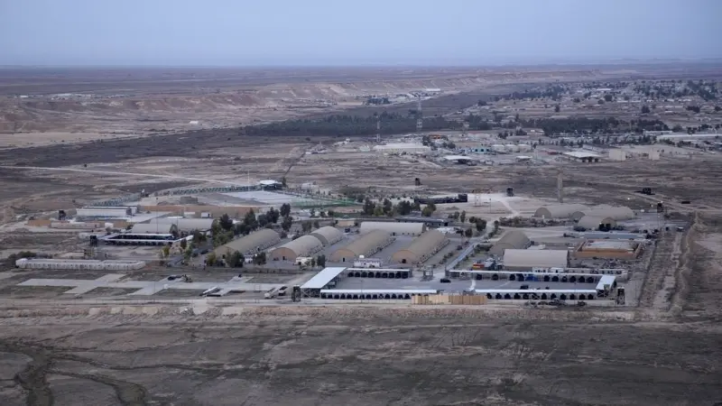 بـ4 صواريخ.. تفاصيل الهجوم على قاعدة عين الأسد الجوية في العراق