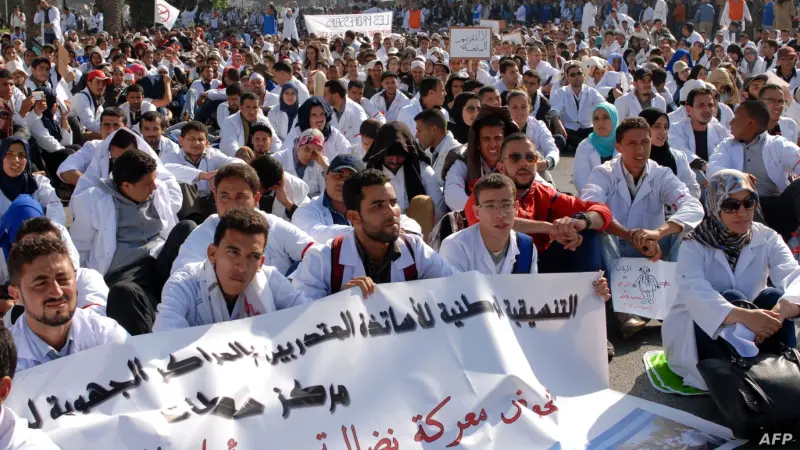 تفاصيل اتفاق النقابات التعليمية مع الحكومة المغربية 2023.. هل تنتهي أزمة الإضراب؟