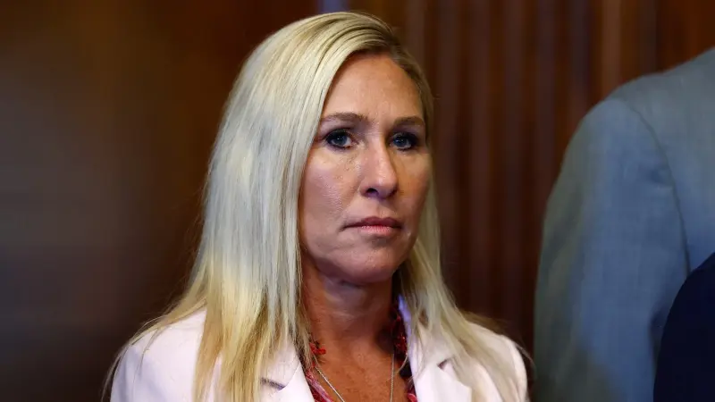 مسار سياسي جديد.. نائبة جمهورية تُثير أزمة في حزب ترامب