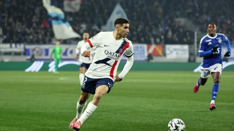 رغم إحالته للمحاكمة.. أشرف حكيمي في قائمة باريس لمواجهة موناكو