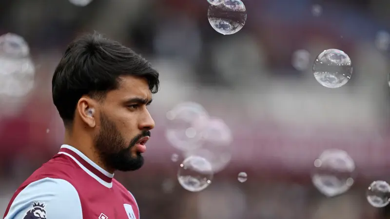 فيديو - ما سبب بكاء باكيتا بعد حصوله على بطاقة صفراء أمام توتنهام؟