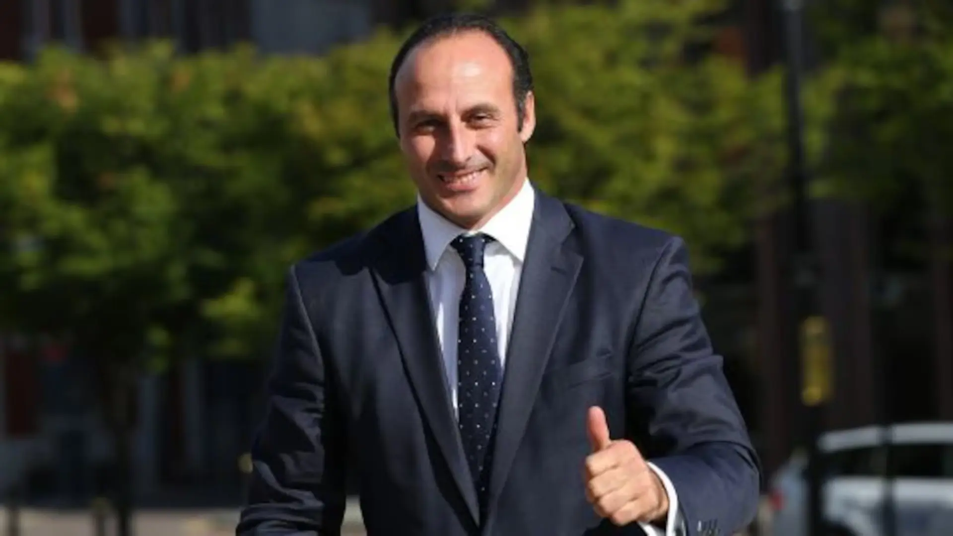 رامون فيغا حاول خوض سباق انتخابات "فيفا" من قبل (فيسبوك) رامون فيغا حاول خوض سباق انتخابات "فيفا" من قبل (فيسبوك)