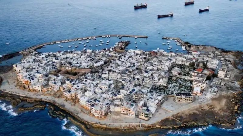 أرواد.. جزيرة سورية تعيش على إيقاع البحر منذ آلاف السنين