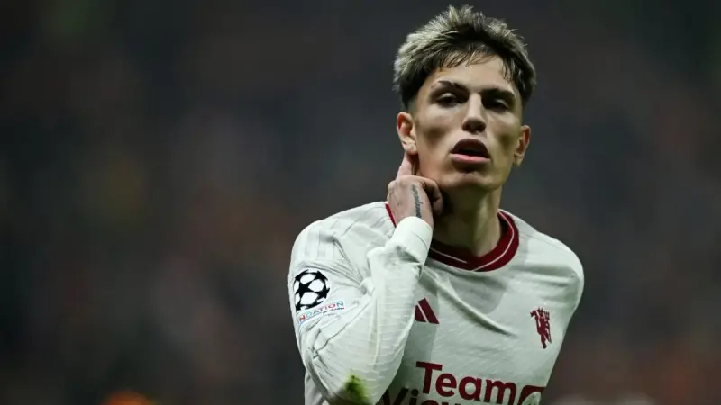 فيديو - غارناتشو يجاور ميسي ويحتفل على طريقة رونالدو