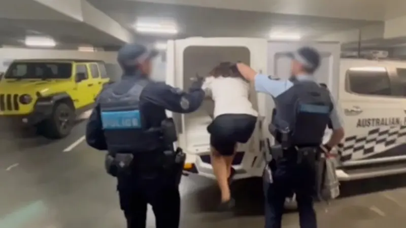 أستراليا.. اعتقال شاب بتهمة تهديد اليهود