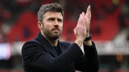 related_news_inside_blogs6 انتصارات في 7 مباريات.. هل يستحق مايكل كاريك الوظيفة الدائمة؟