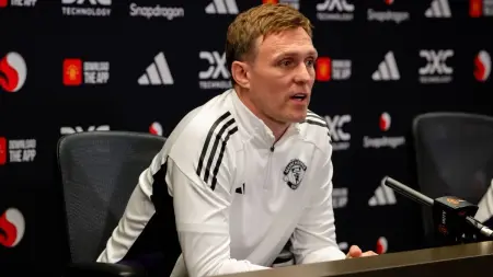 related_news_inside_blogsفليتشر يتطلع لتاريخ خاص مع نجليه في مانشستر يونايتد