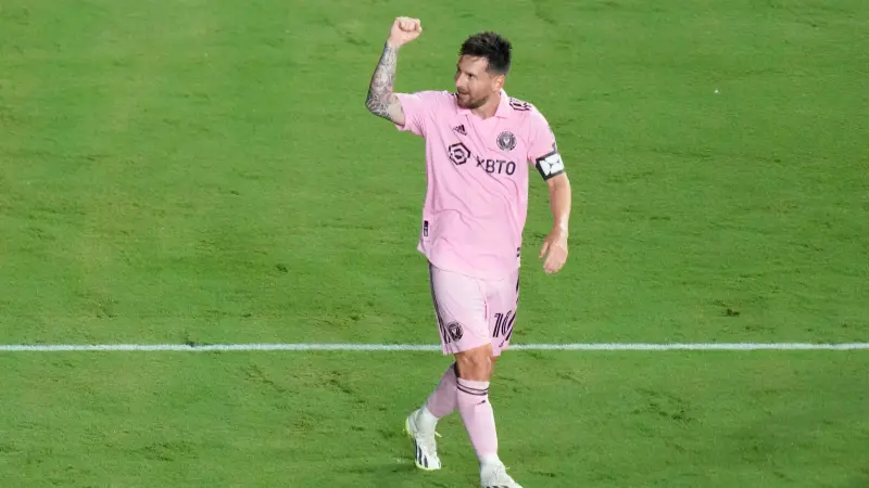 صديق ميسي يكشف كواليس جديدة.. هل قام نادي برشلونة بخداعه؟