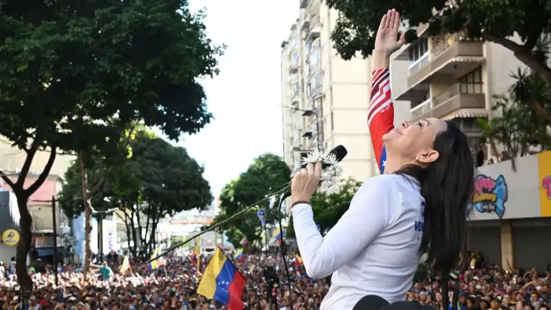 من هي ماريا كورينا ماتشادو؟ ترامب غير متحمس لها