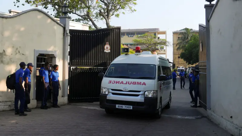 إيران تستعيد جثامين 84 بحارا من سريلانكا