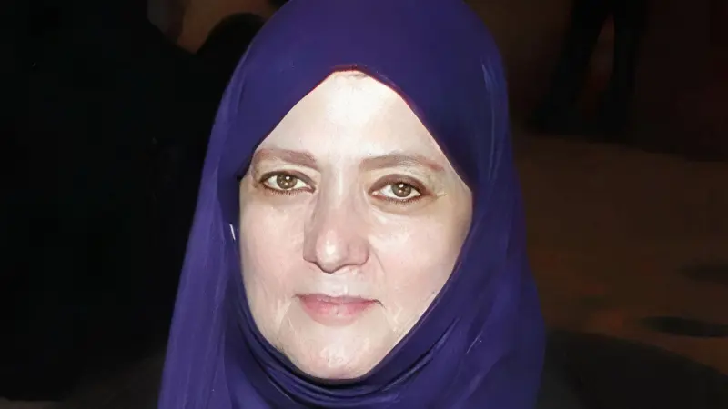 أول تعليق من شمس البارودي على وفاة نجلها عبدالله حسن يوسف