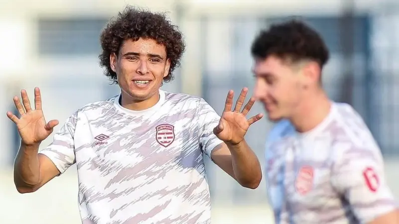 الاتحاد الليبي يُعرقل صفقة أسامة الشريمي.. والإفريقي التونسي يلجأ للفيفا