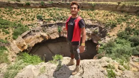related_news_inside_blogsفيديو - وفاة المغامر اليمني القعقاع بن عنتر داخل فوهة بركانية