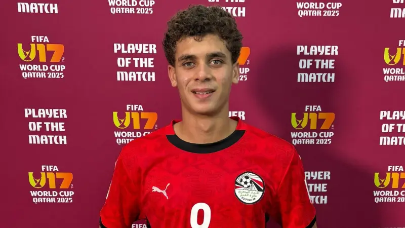 غضب في الأهلي بسبب عرض برشلونة لضم حمزة عبد الكريم