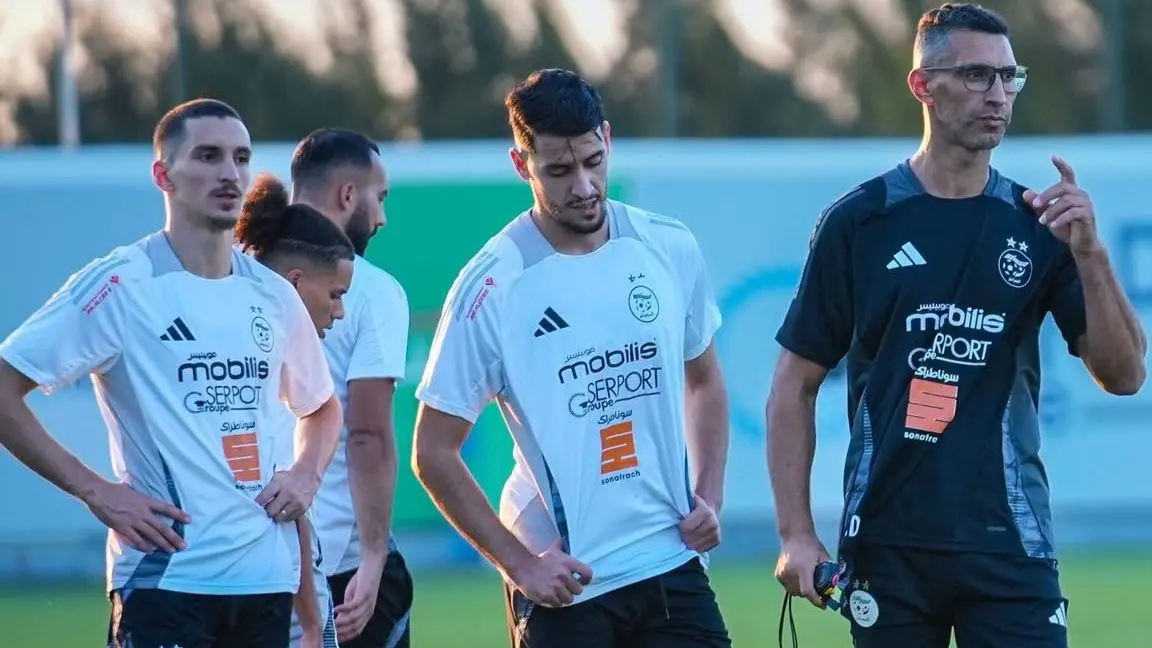 يستعد منتخب الجزائر لخوض مواجهة قوية أمام نظيره البوروندي (إكس) يستعد منتخب الجزائر لخوض مواجهة قوية أمام نظيره البوروندي (إكس)