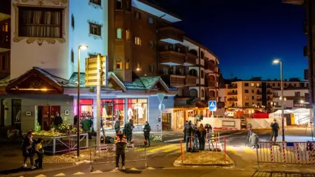 related_news_inside_blogsحريق مروع.. هل كانت زجاجة شمبانيا وراء مأساة سويسرا؟