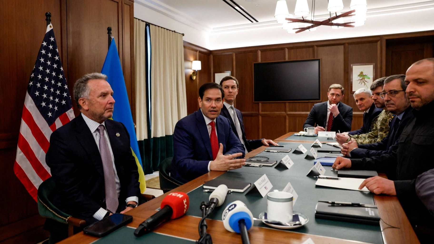 محادثات واشنطن وكييف مستمرة.. ومفتاح السلام بيد موسكو 