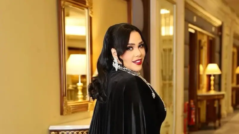 فيديو - شيماء سيف تخطف الأنظار بإطلالة جذابة في الجونة