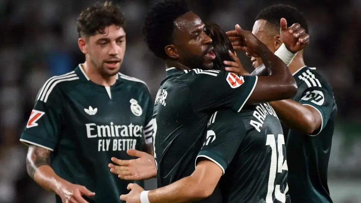 يلتقي ريال مدريد مع أتلتيكو مدريد اليوم (أ ف ب) يلتقي ريال مدريد مع أتلتيكو مدريد اليوم (أ ف ب)