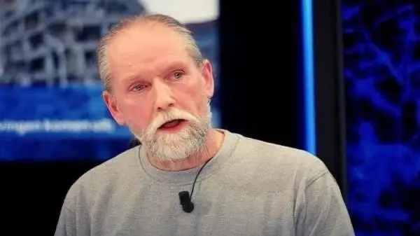 تحذير مقلق.. عالم الزلازل الهولندي يحذر من تسونامي البحر المتوسط