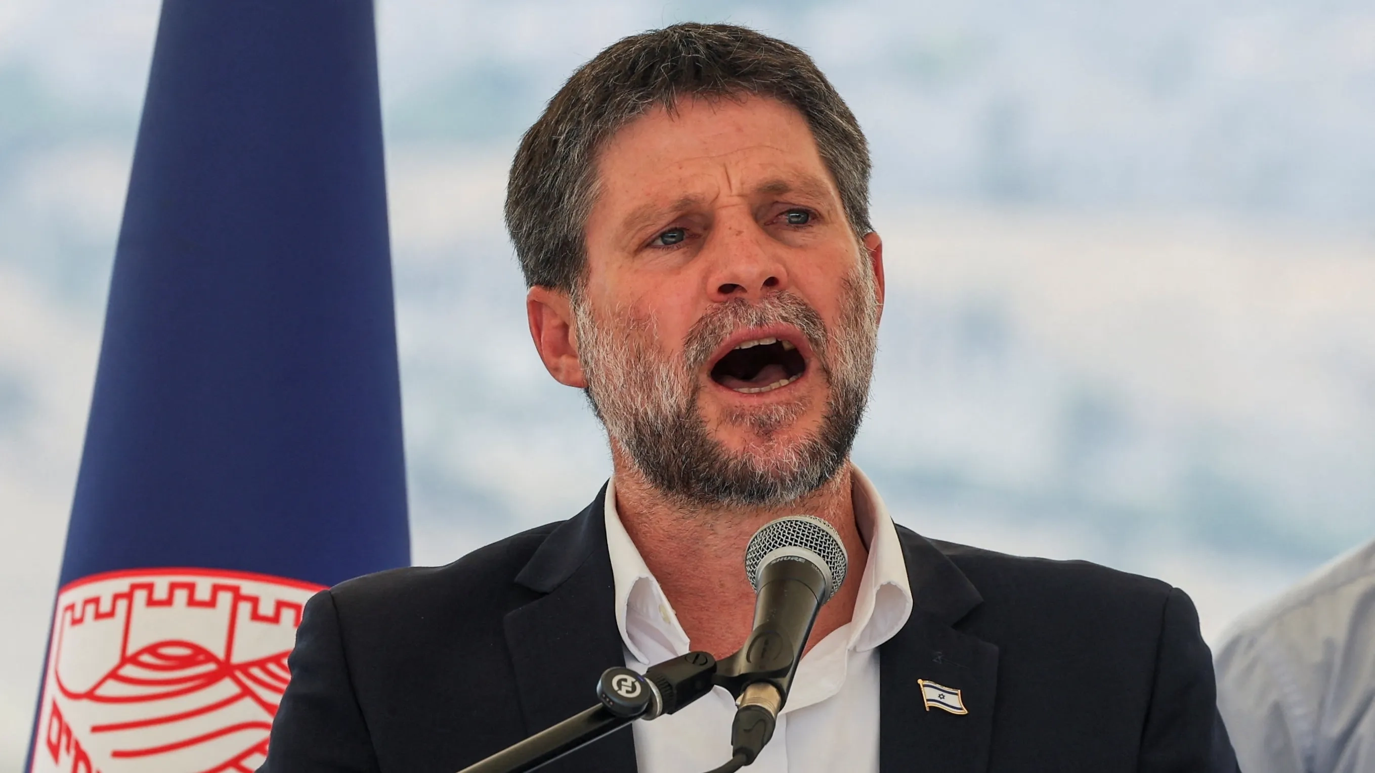 سموتريتش يرفض خطة ترامب ويدعو لسيطرة إسرائيلية كاملة على غزة 