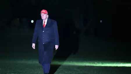 المشهد باختصار: أميركا تحاصر موانئ إيران.. وترامب يصعّد هجماته ضد البابا ليو