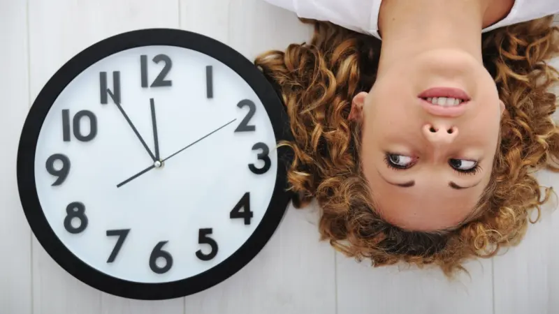 كيف يؤثر تغيير الساعة في بعض البلدان على الصحة؟