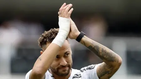 related_news_inside_blogsخطوة نحو المونديال.. نيمار يواصل رحلته مع سانتوس رغم إصابة الركبة