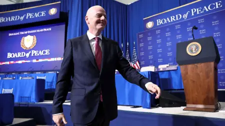 related_news_inside_blogsرئيس الفيفا في مأزق بسبب مشاركته بـ"مجلس السلام" مع ترامب