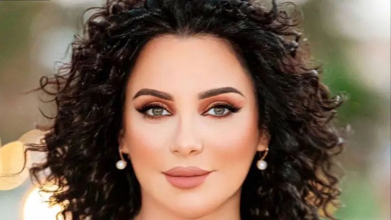 سلاف فواخرجي توثق لحظات عائلية دافئة مع زوجها وأبنائها