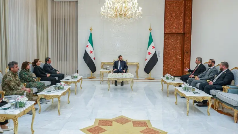 تفكيك "قسد".. هل حسمت تركيا معركة الأكراد في سوريا لصالح الشرع؟