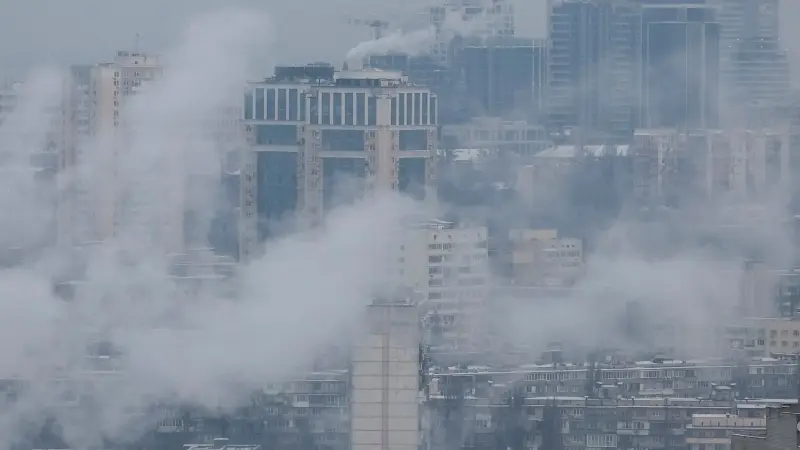 روسيا تطلق 293 طائرة مسيرة و18 صاروخا على أوكرانيا