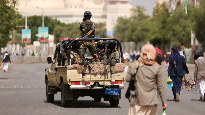 تقرير: السعودية تتحرك دبلوماسيا لاحتواء هجمات "الحوثيين"