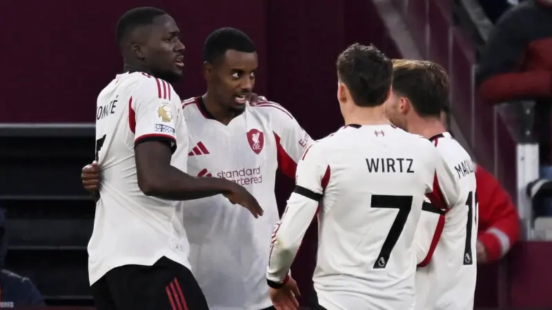 القنوات الناقلة لمباراة ليفربول ضد سندرلاند في الدوري الإنجليزي مع الموعد