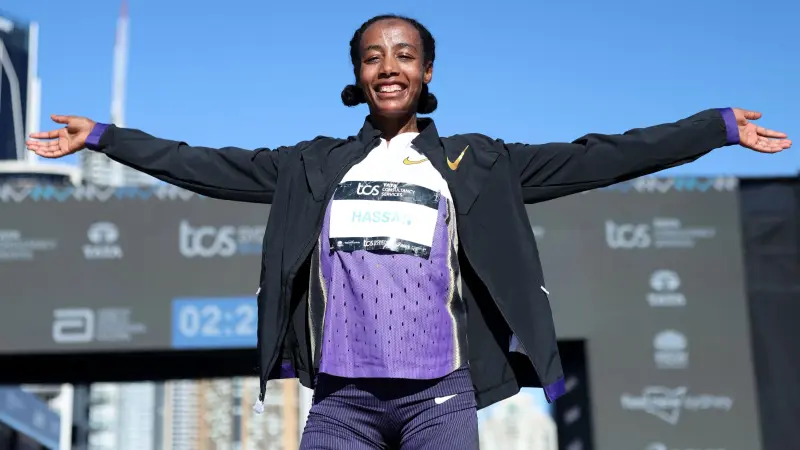 ماراثون سيدني - الهولندية سيفان حسن والإثيوبي كيروس يحطمان رقمين قياسيين