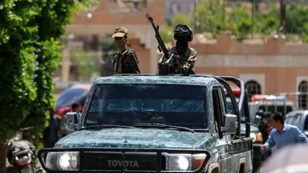 غارة يمنية تستهدف "الحوثيين" في البيضاء وتدمر منصات صواريخ